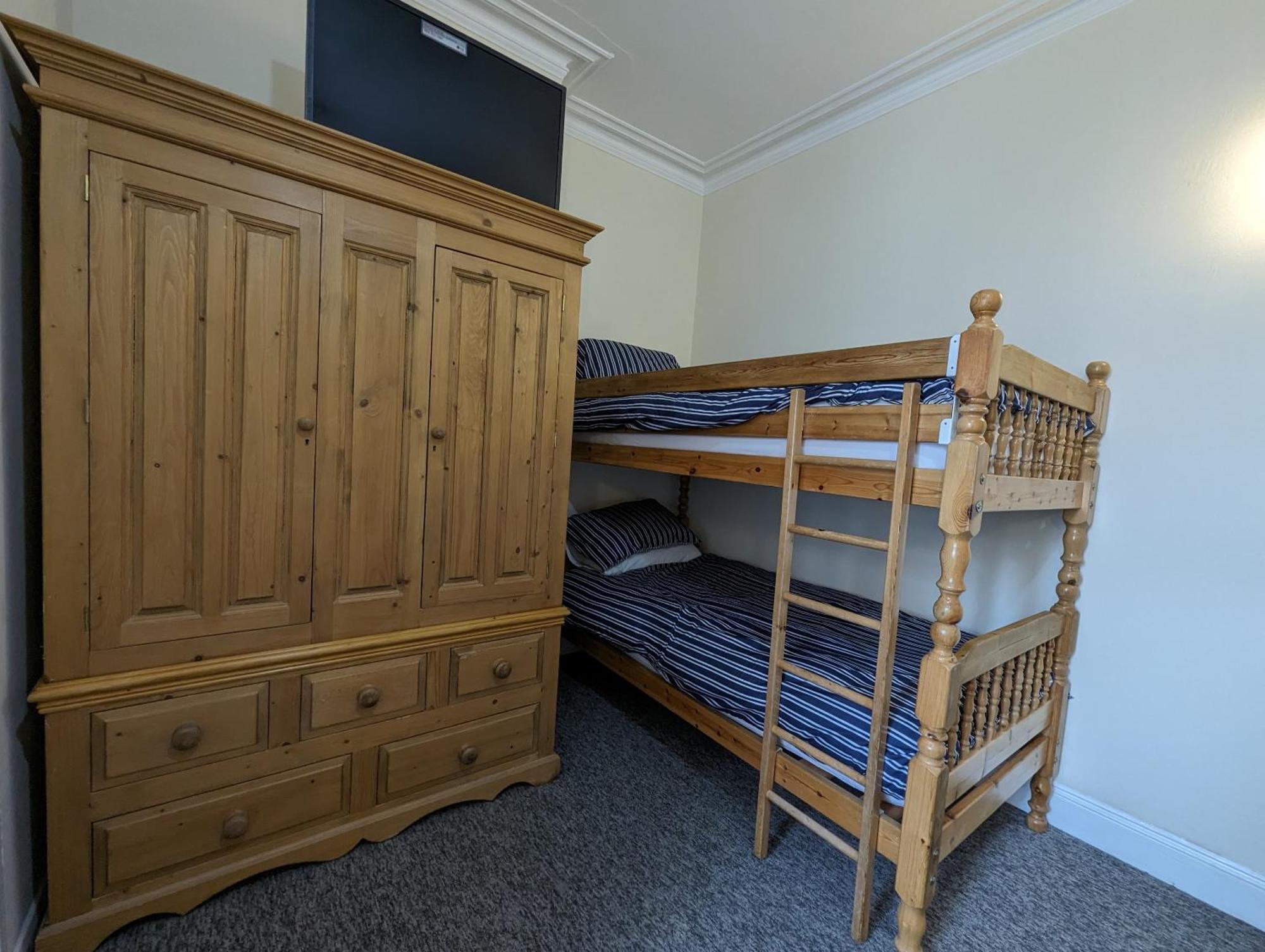 Jurassic Bay Holidays Weymouth Room photo