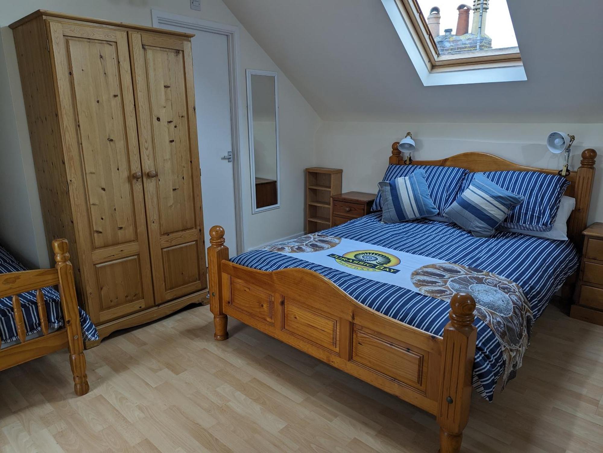 Jurassic Bay Holidays Weymouth Room photo